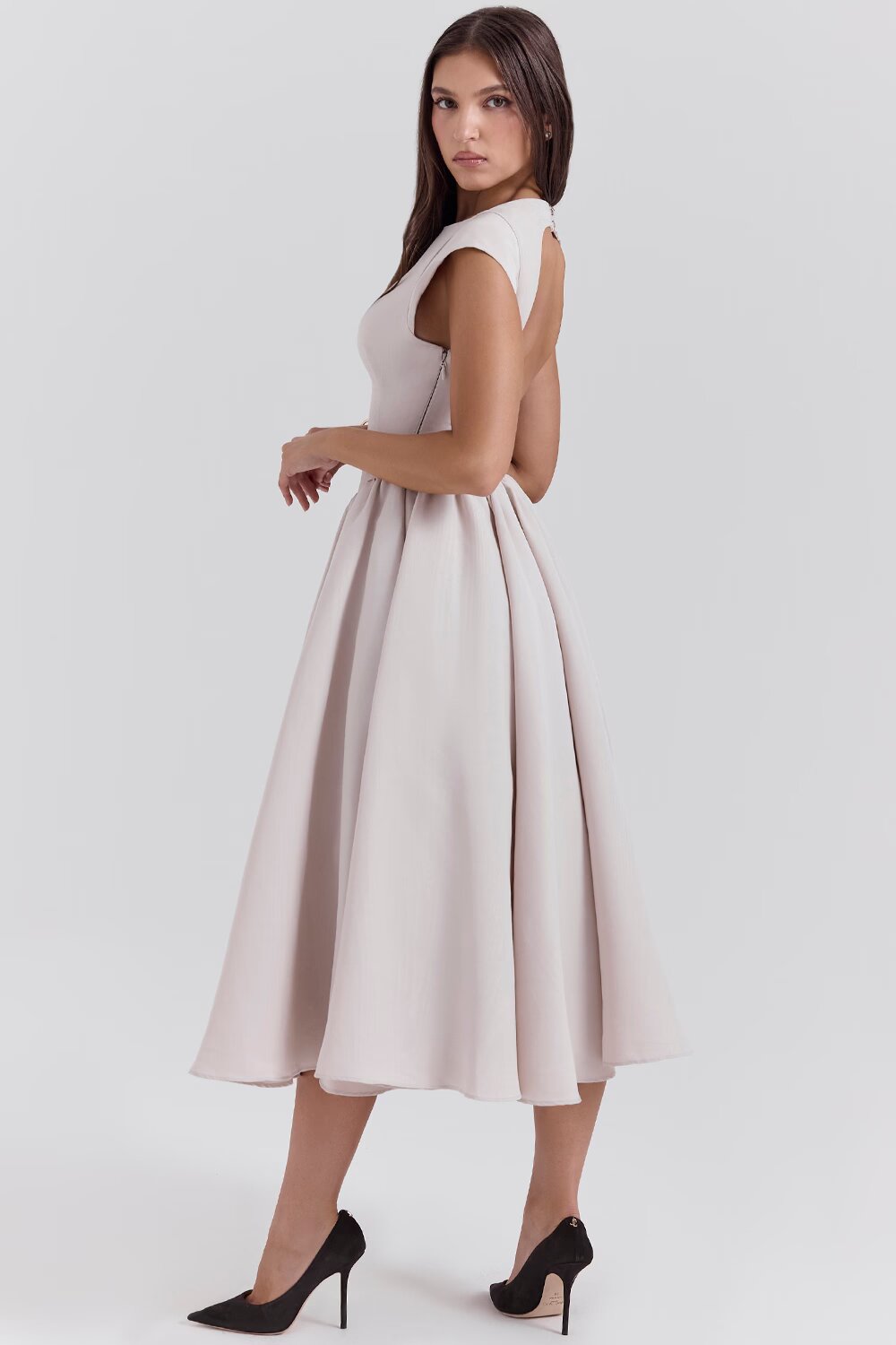 Stella - Robe midi structurée évasée