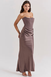 Belle - Robe longue avec corset