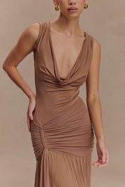 Dania - Robe longue moulante avec encolure drapée