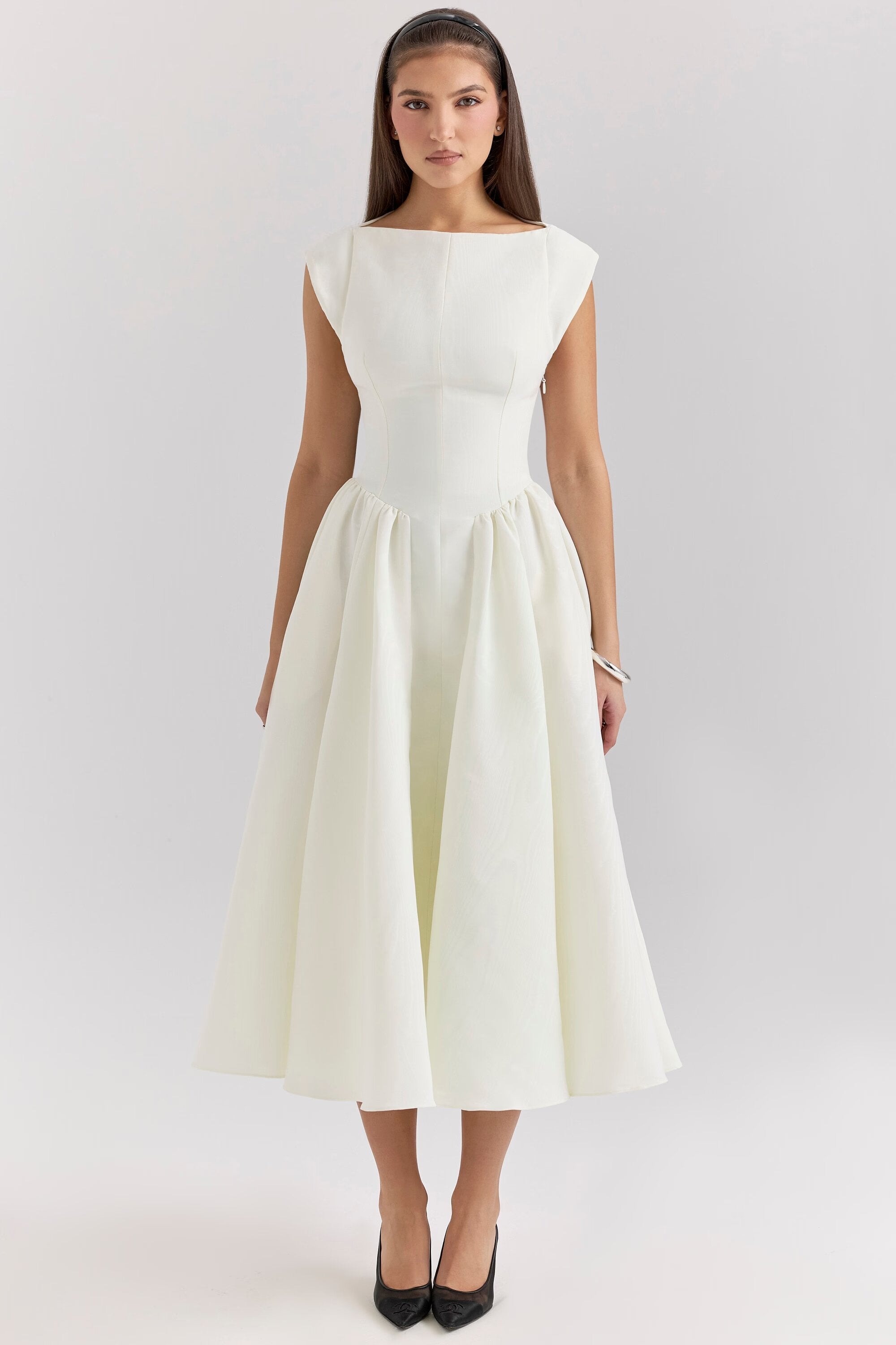 Stella - Robe midi structurée évasée