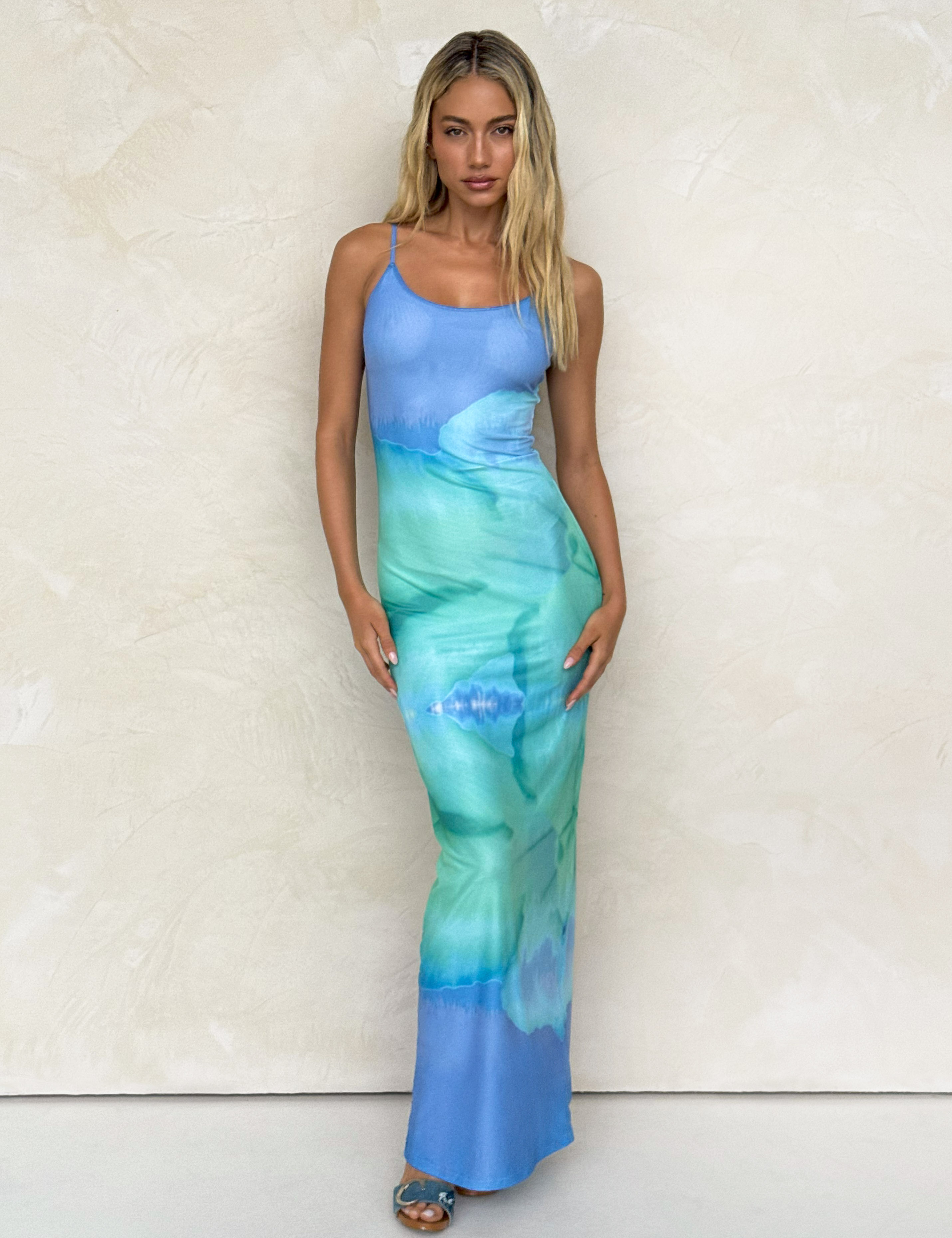 TM11833-BLU-03-ARDONMAXIDRESS-BLUE1.png