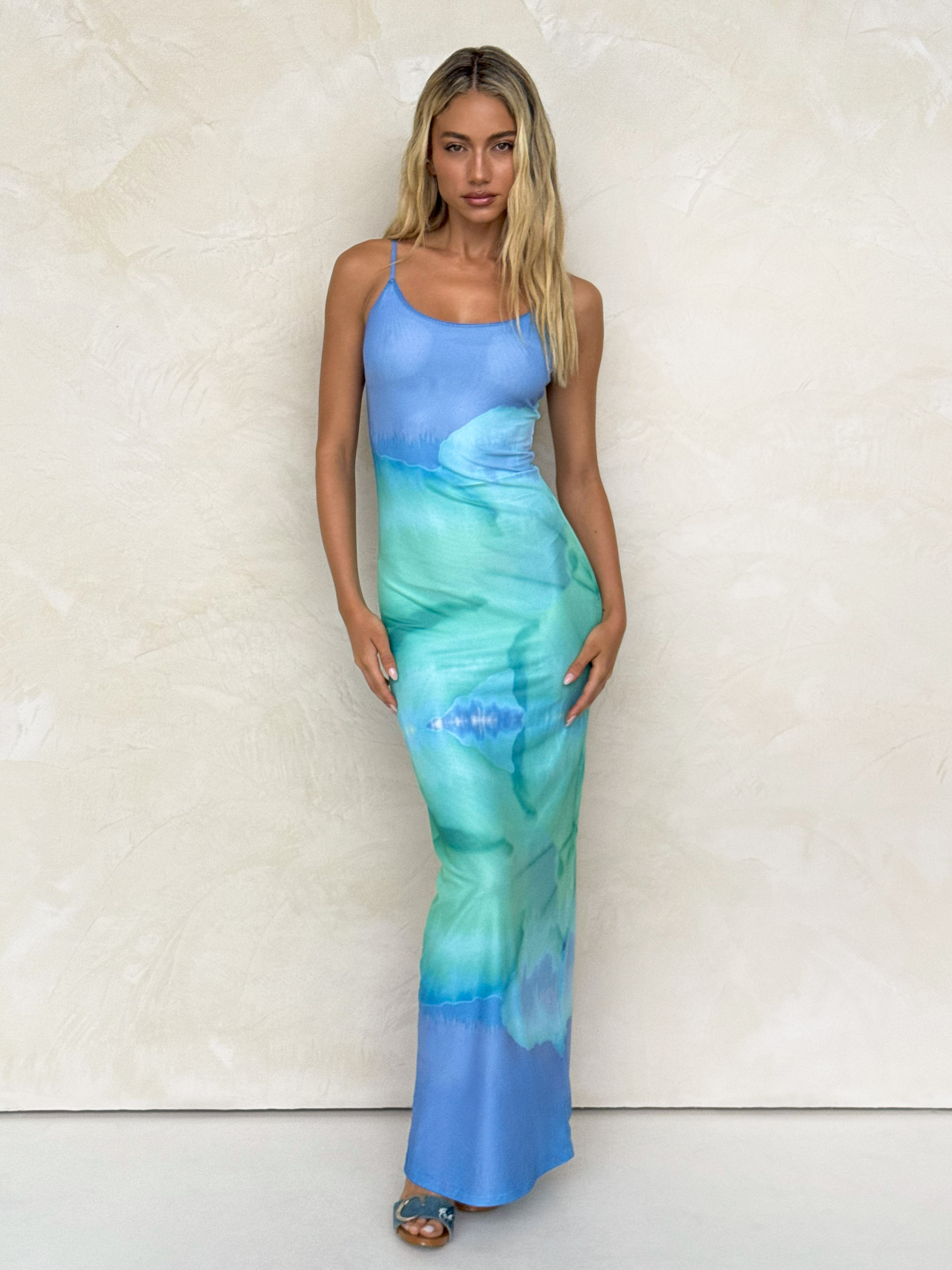 Ardon - Robe longue en maille blue
