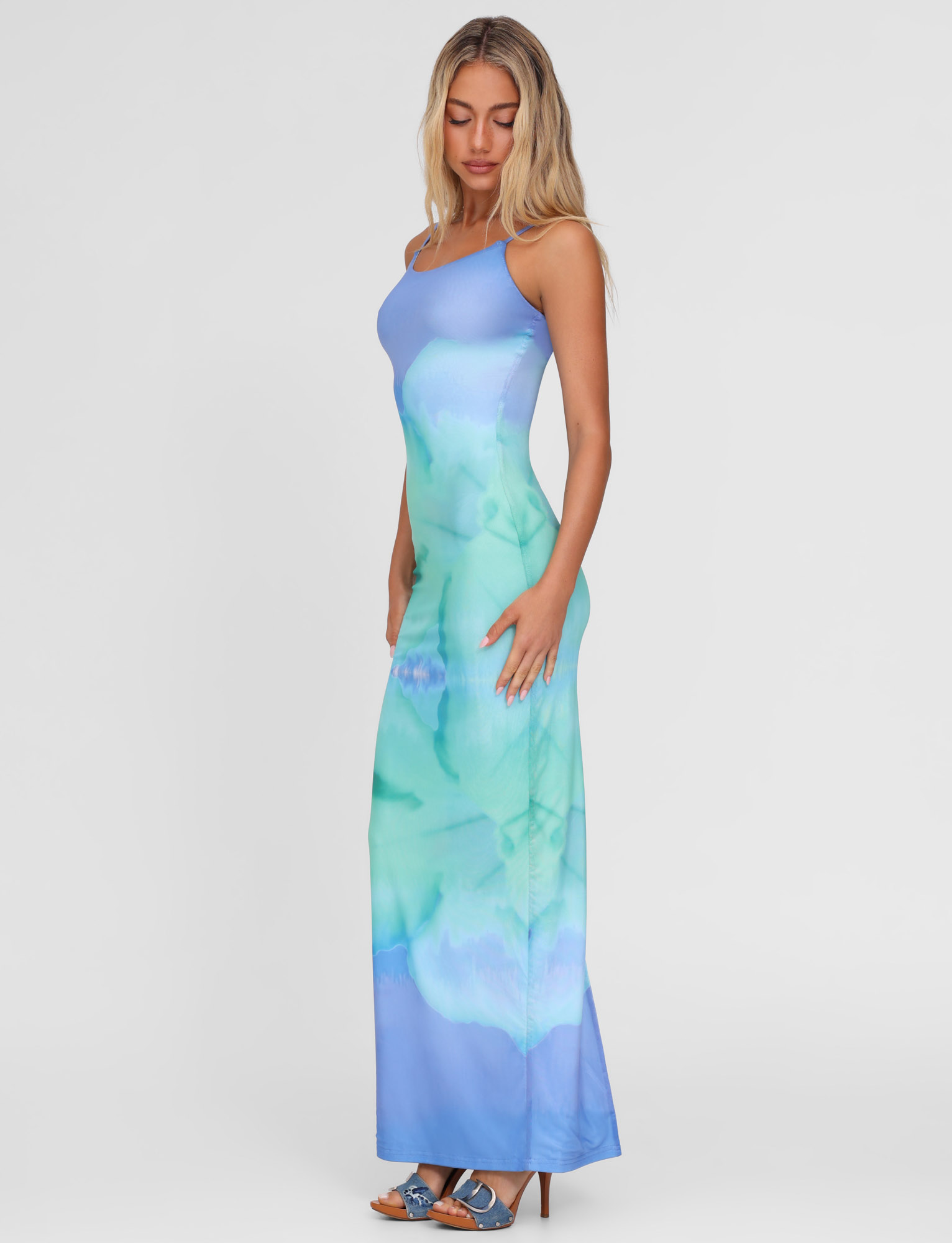 Ardon - Robe longue en maille blue