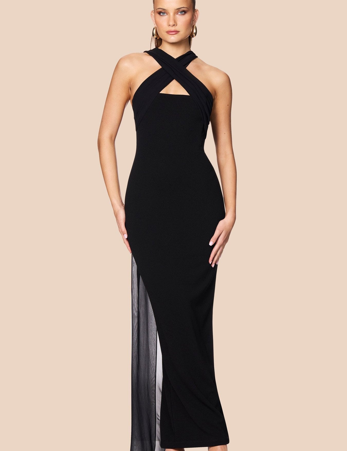 zephyr-gown-634179.jpg